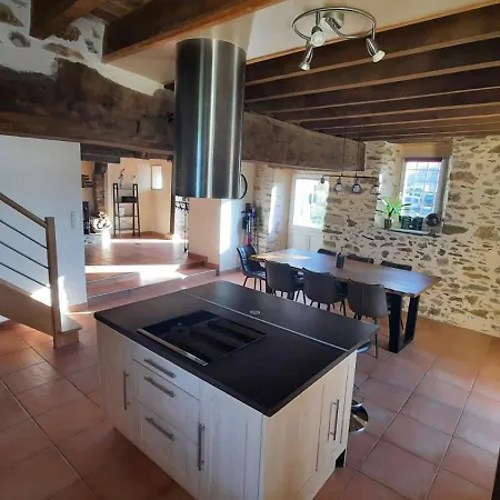 Maison De Caractere Holiday home Vitre (Ille-et-Vilaine)